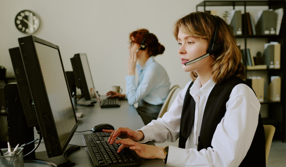 CaseFox contact and support team vector