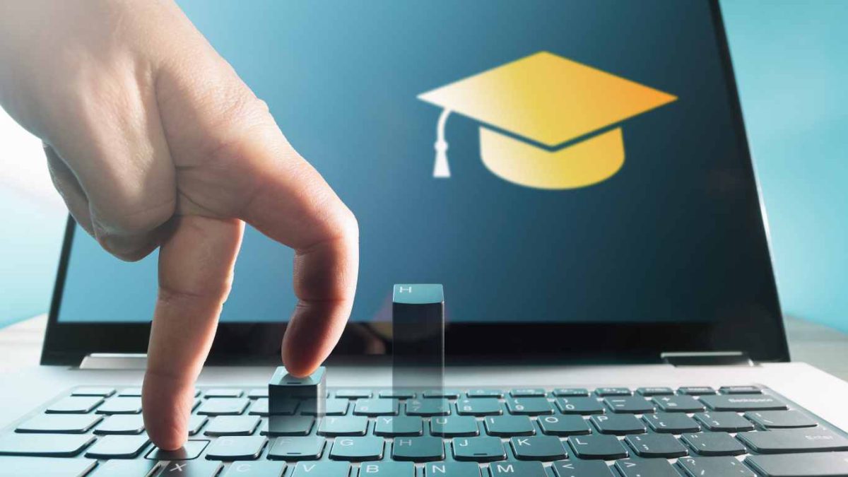 Useful Course Black Friday & Cyber Monday Gift Ideas for Lawyers - CaseFox
