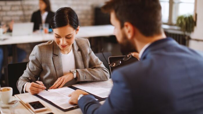 In-House Legal Team Roles: Titles & Responsibilities - CaseFox