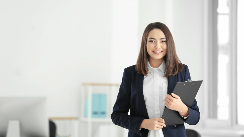 How much does it cost to become a lawyer
